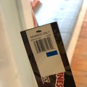 Members only Looney Tunes jacket. Brand new never worn tags still on. Size XL